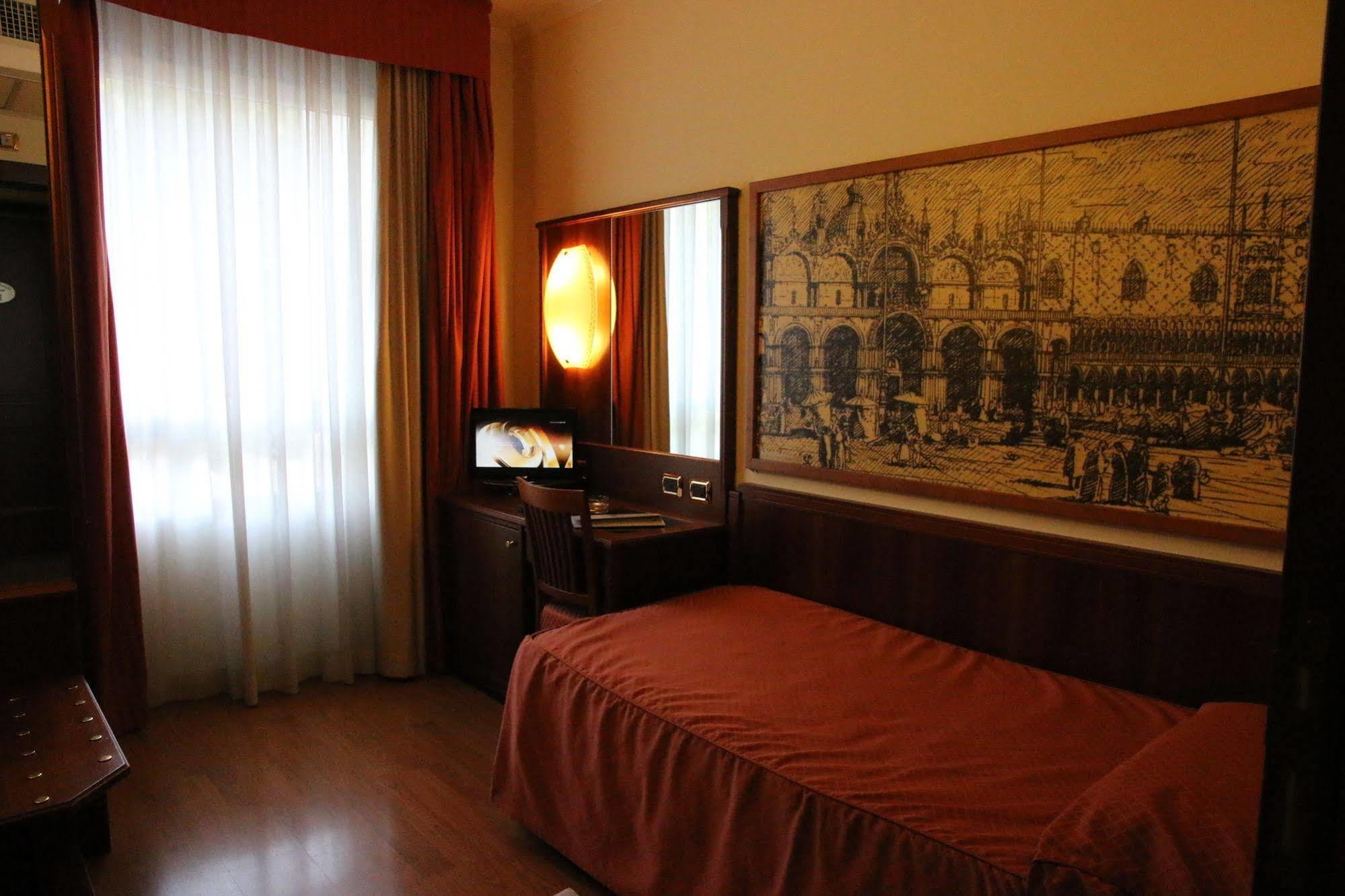 מסטרה Hotel President Venezia מראה חיצוני תמונה